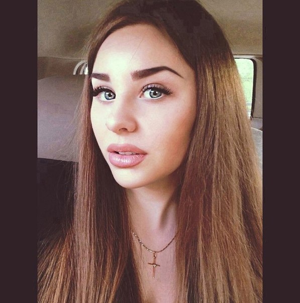 Очаровательная и опытная индивидуалка ждет тебя в Москве. 😘 У меня мягкие руки и страстные губы, которые принесут тебе настоящее блаженство. Мои услуги помогут тебе расслабиться и убрать все заботы из головы. 🌟 Фото 101% мои, проверено временем и клиентами. Ты можешь найти отзывы обо мне на разных сайтах. Люблю экспериментировать и исполнять все твои фантазии. Открой для себя истинное наслаждение со мной! 💋😈 Полина